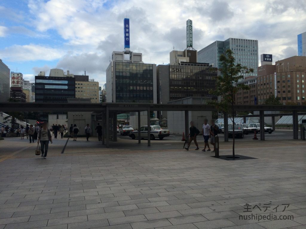 駅前ロータリー